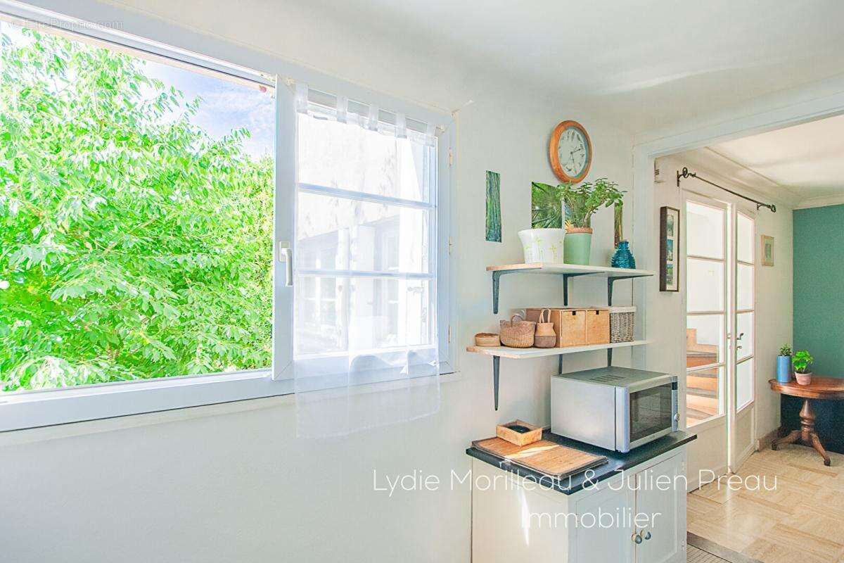 Maison à rénover avec jardin - photo 7