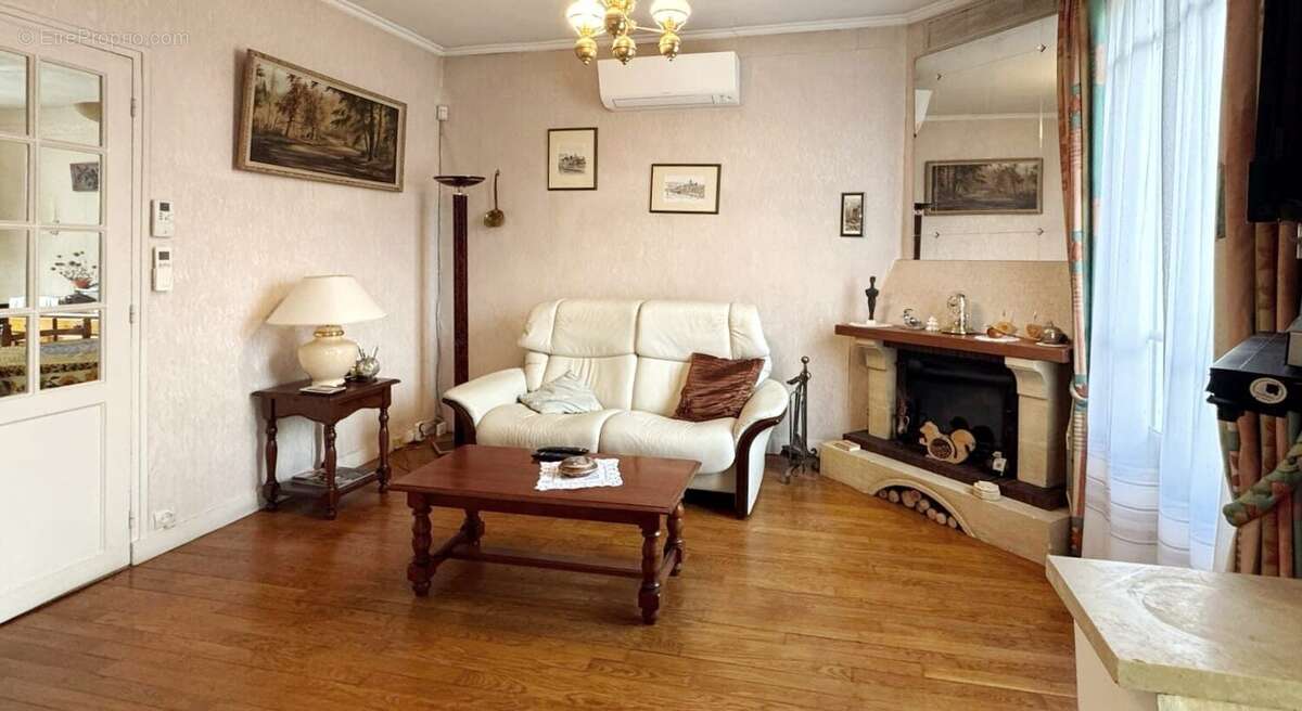 Maison à VILLEMOMBLE