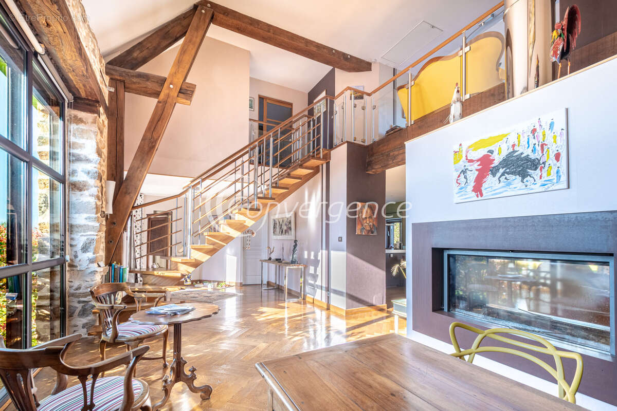 Maison à SAINT-GERMAIN-LES-BELLES