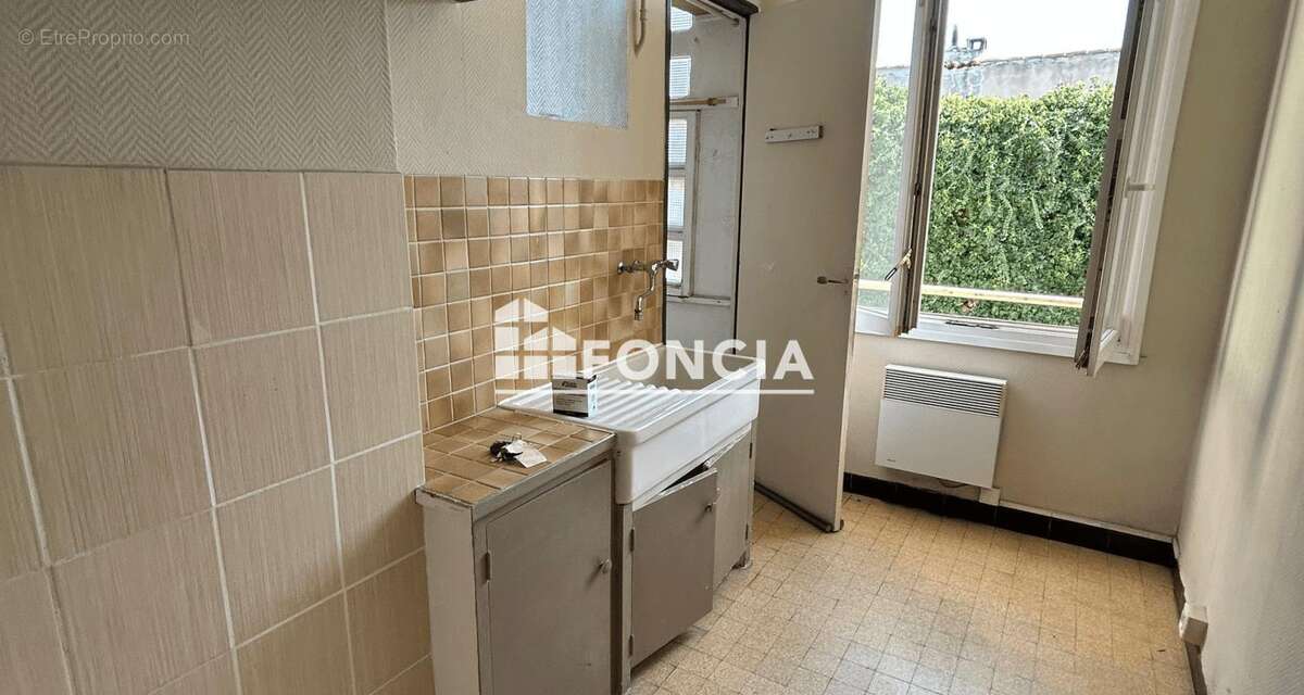 Appartement à MARSEILLE-8E