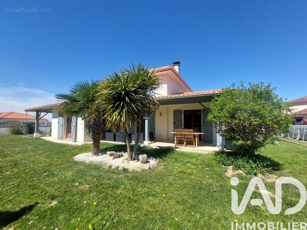 Photo 1 - Maison à BARBAZAN-DEBAT