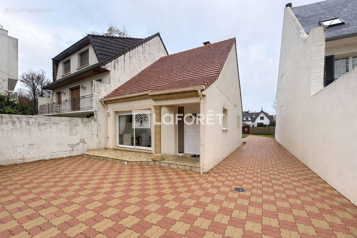 Maison à LE PLESSIS-TREVISE