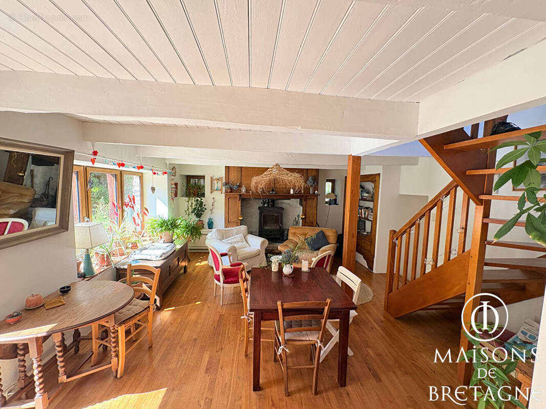 Maison et dépendance à Bannalec, sur un terrain de 1,7 hectare. - photo 5