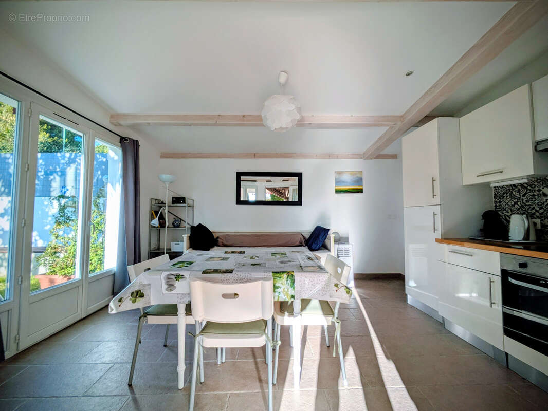 Appartement à SANARY-SUR-MER