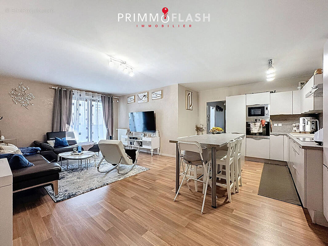 Appartement à AUBERVILLIERS