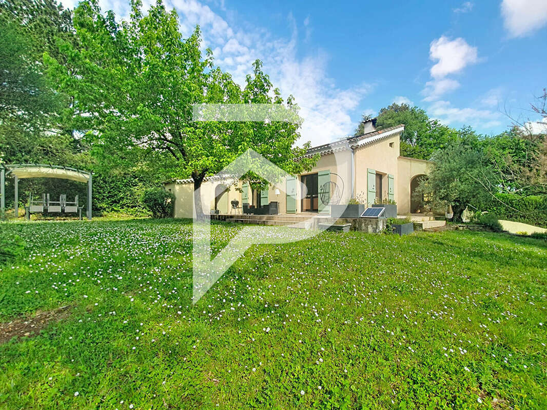 Maison à MONTELIMAR
