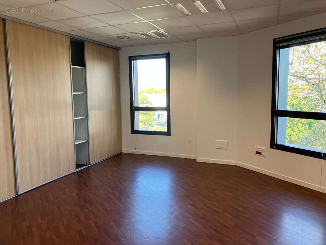 Commerce à SAINT-BENOIT