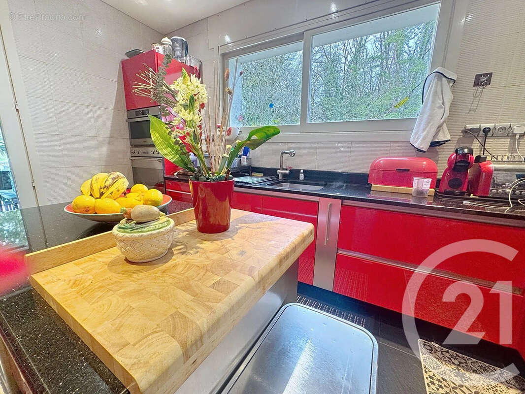 Maison à CHAMPNIERS