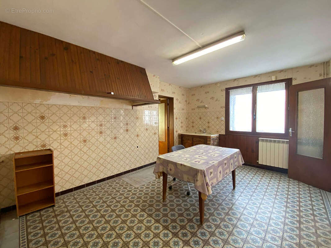 Maison à NEUILLY-SAINT-FRONT