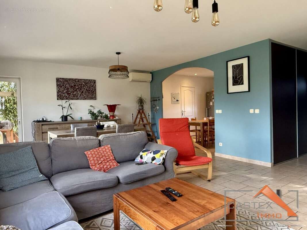 Maison à SAINT-MARTORY