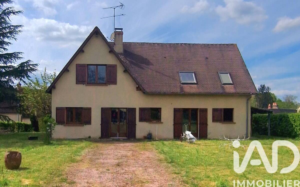 Photo 1 - Maison à SAINT-FARGEAU