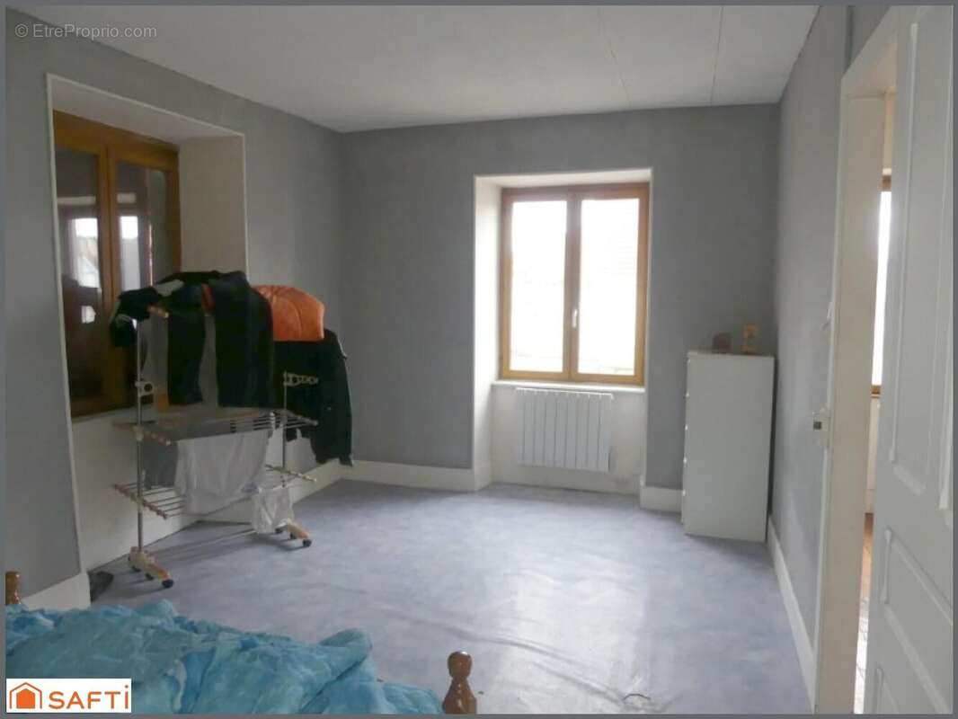 Appartement 325 m² à Faverois  - photo 3