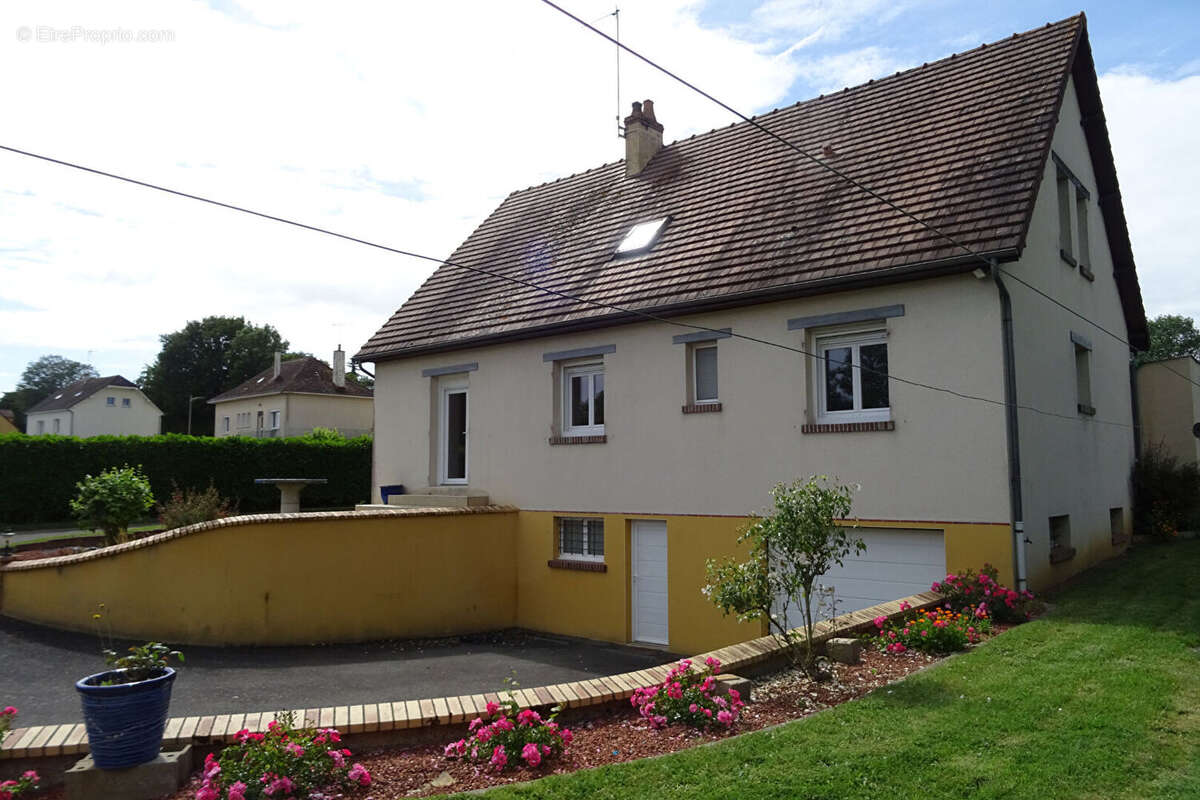 Maison à AUTHON-DU-PERCHE