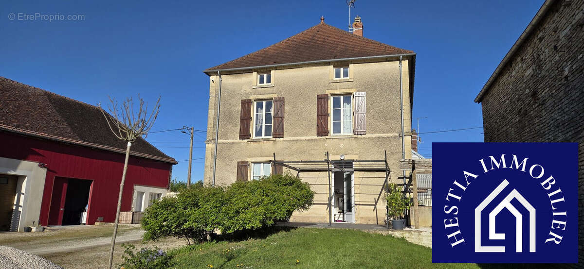 Maison à ANCY-LE-FRANC