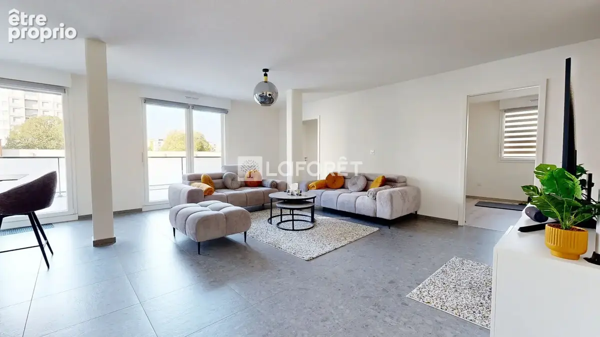 Appartement 5 pièces 96,46 m² TERRASSE / GARAGE / PARKING - photo 2