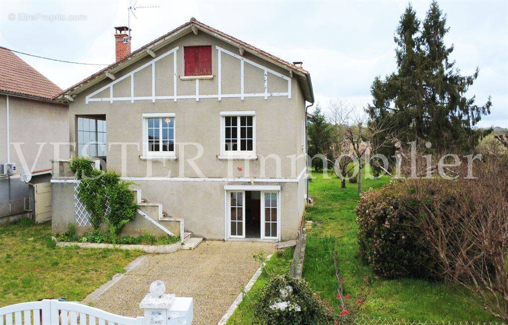 Maison à NEUVIC