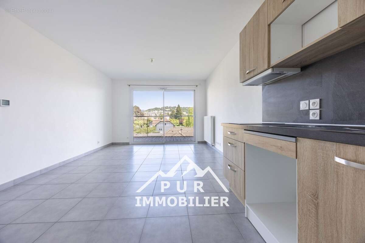 Appartement 43 m² à Annemasse  - photo 2