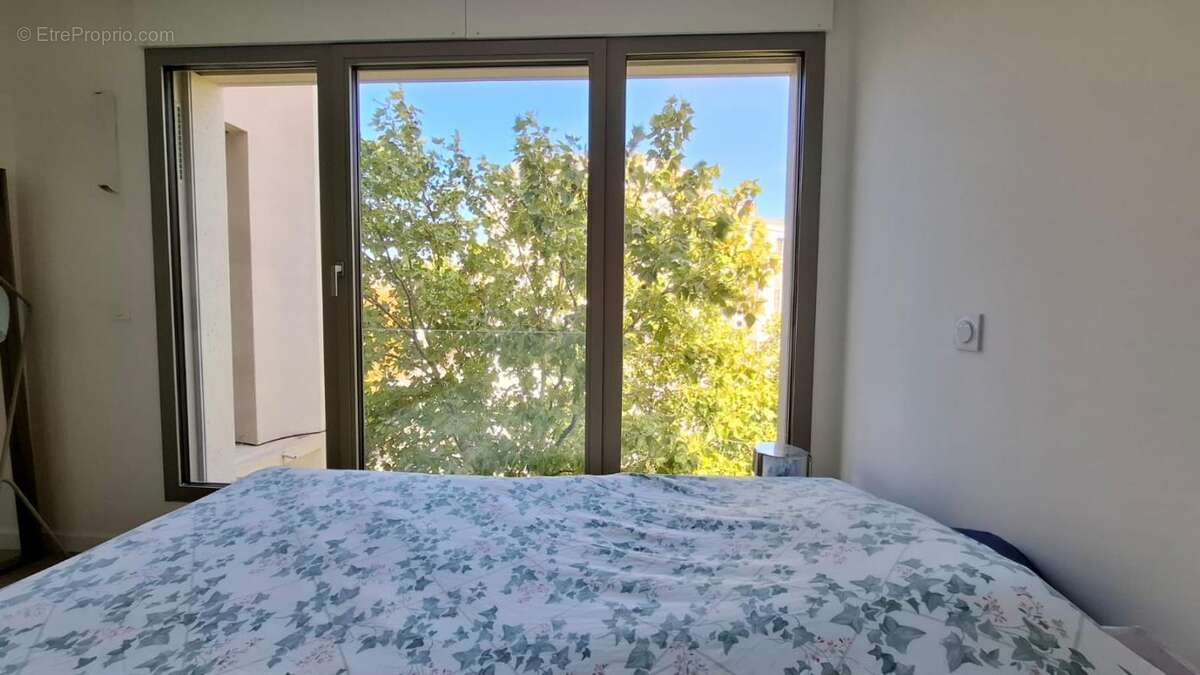 Appartement à PARIS-20E