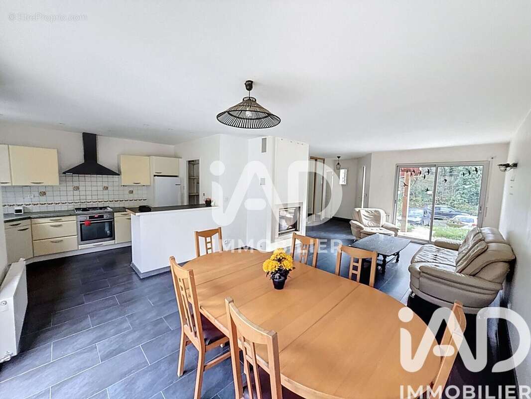 Photo 9 - Maison à JOUY-LE-MOUTIER