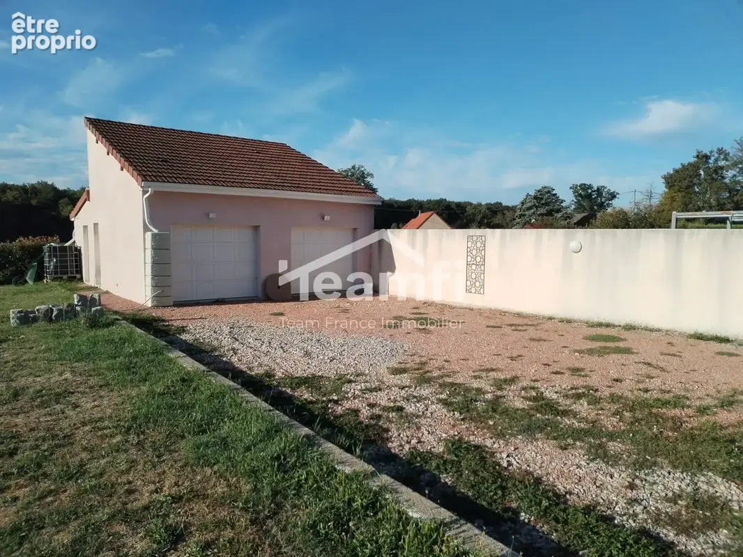 Maison 6 pièces 120 m² à vendre à Espinasse-Vozelle (03110) - photo 3