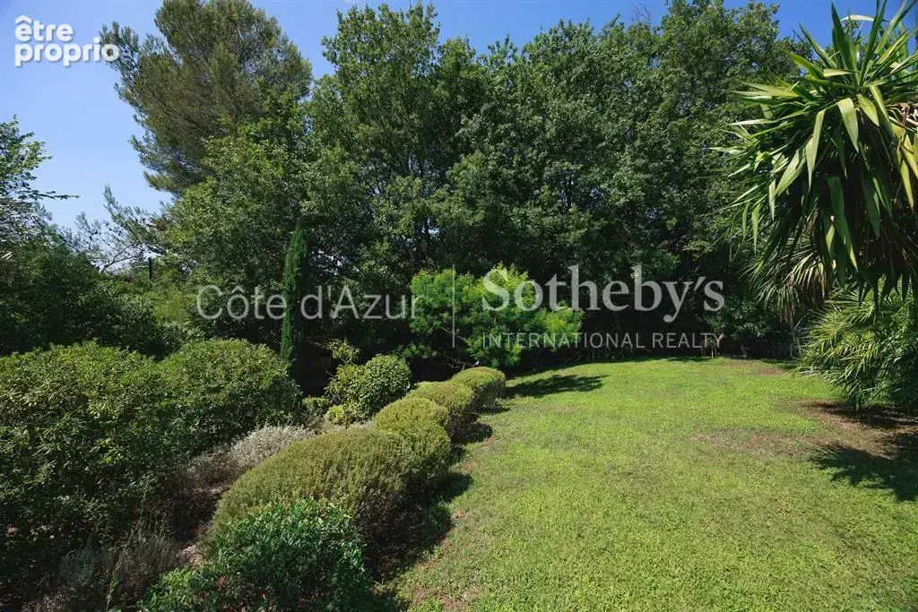 Charmante villa 6 chambres avec piscine sur terrain de 2 108 m² - photo 16