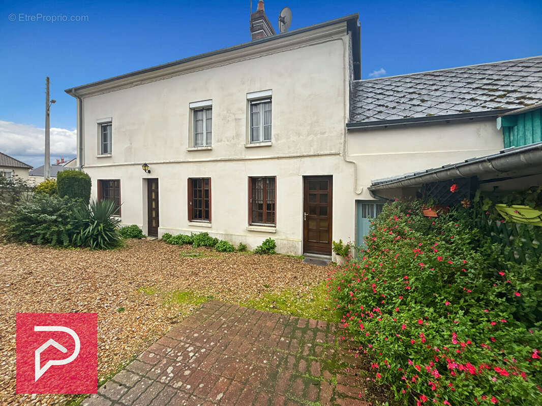 Maison à BEAUMONT-LE-ROGER