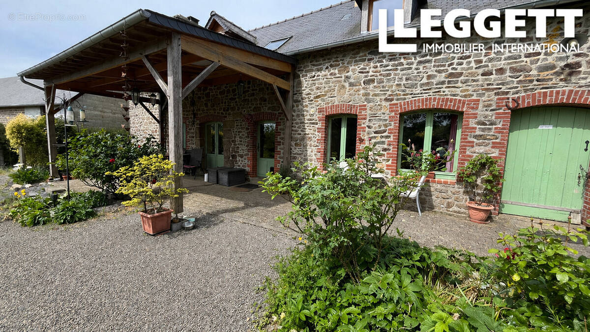 Maison à REFFUVEILLE