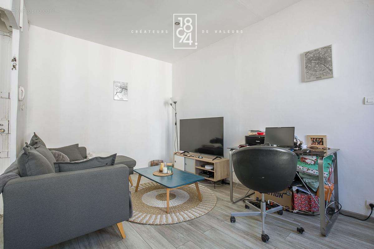 Appartement à MARSEILLE-5E