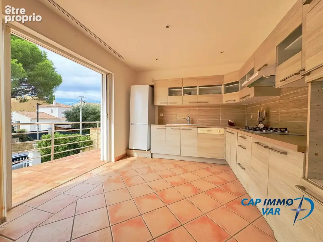 Maison 6 pièces 153 m² à vendre à Bandol (83150) - photo 3
