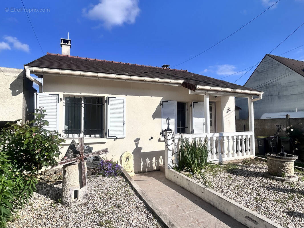 Maison à SAVIGNY-SUR-ORGE
