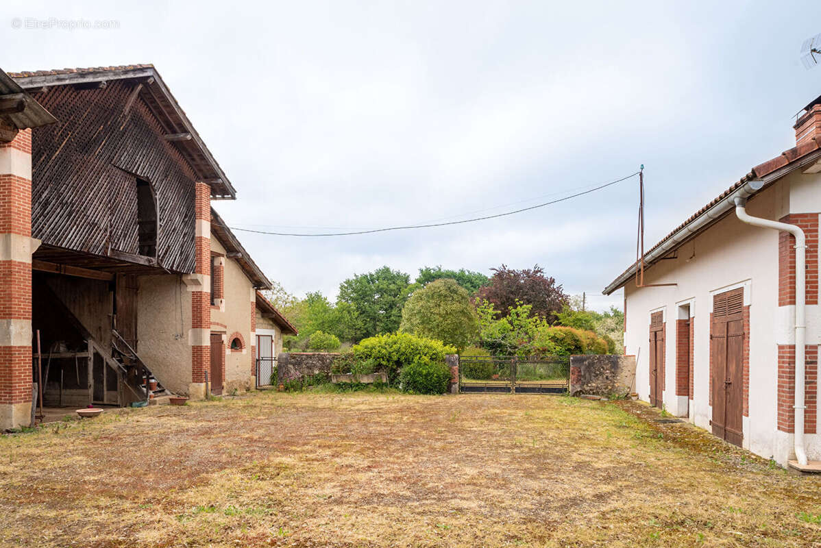 Maison à SAINT-SEVER