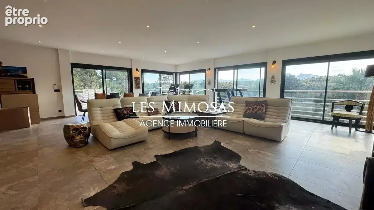 Villa contemporaine avec dépendances – vue sur le rocher de roquebrune - photo 8