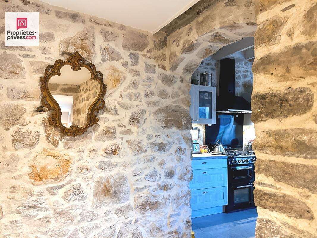 Maison à FIGANIERES