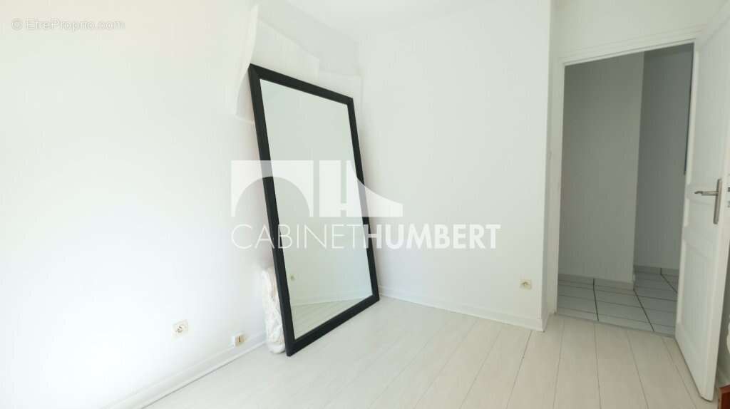 Appartement 65 m² à Saint-Etienne  - photo 8