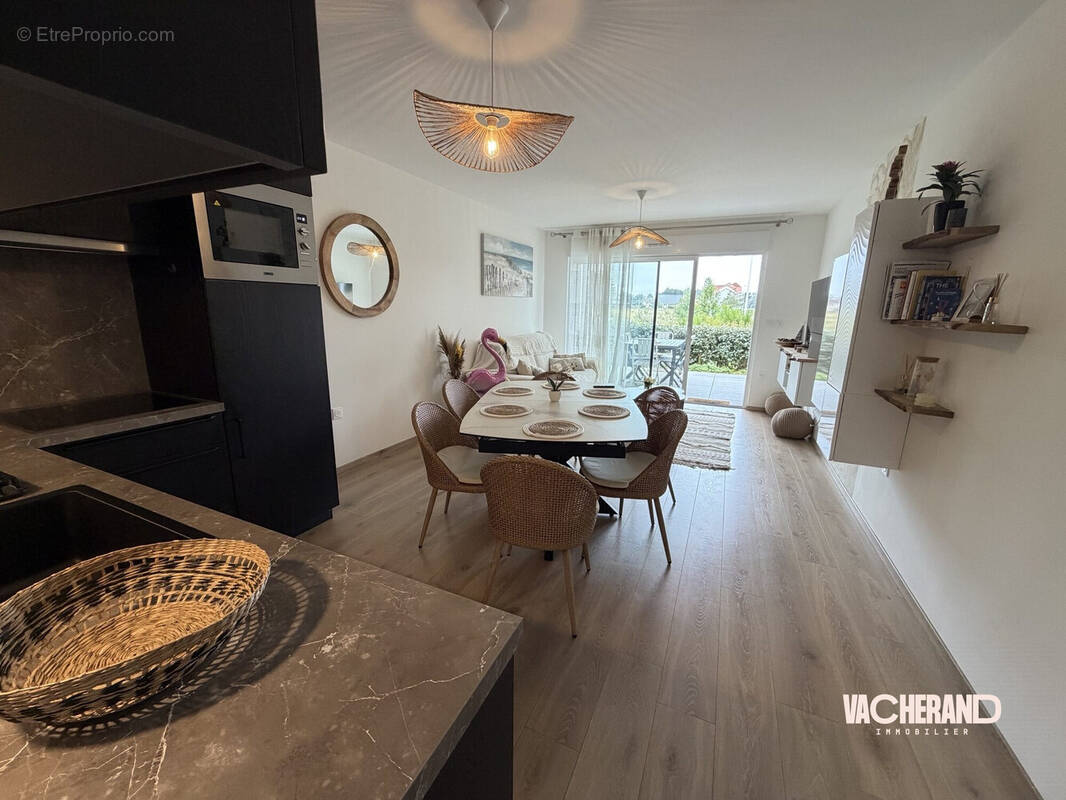 Appartement à CAMIERS
