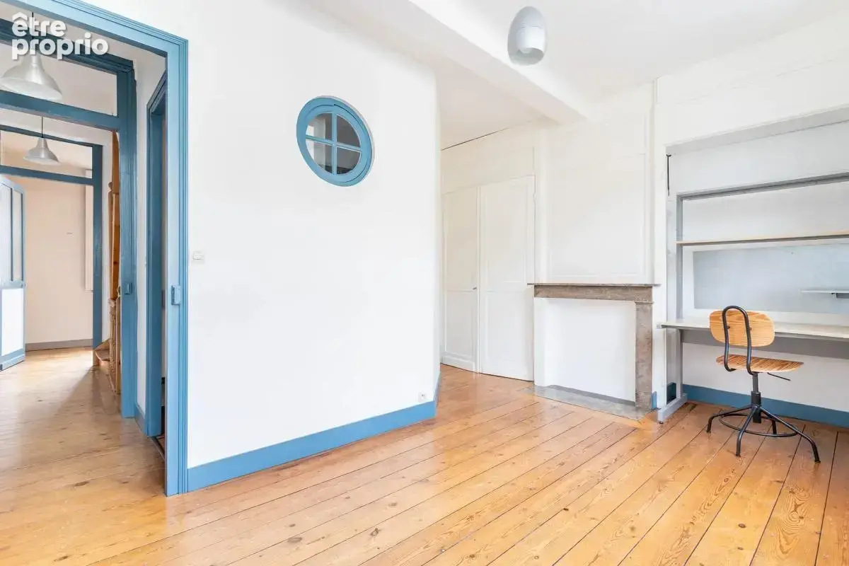 Maison de 7 pièces de 154 m² à Lille - photo 7