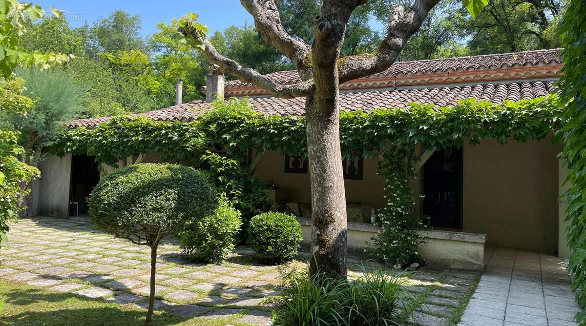 Maison à MONFLANQUIN