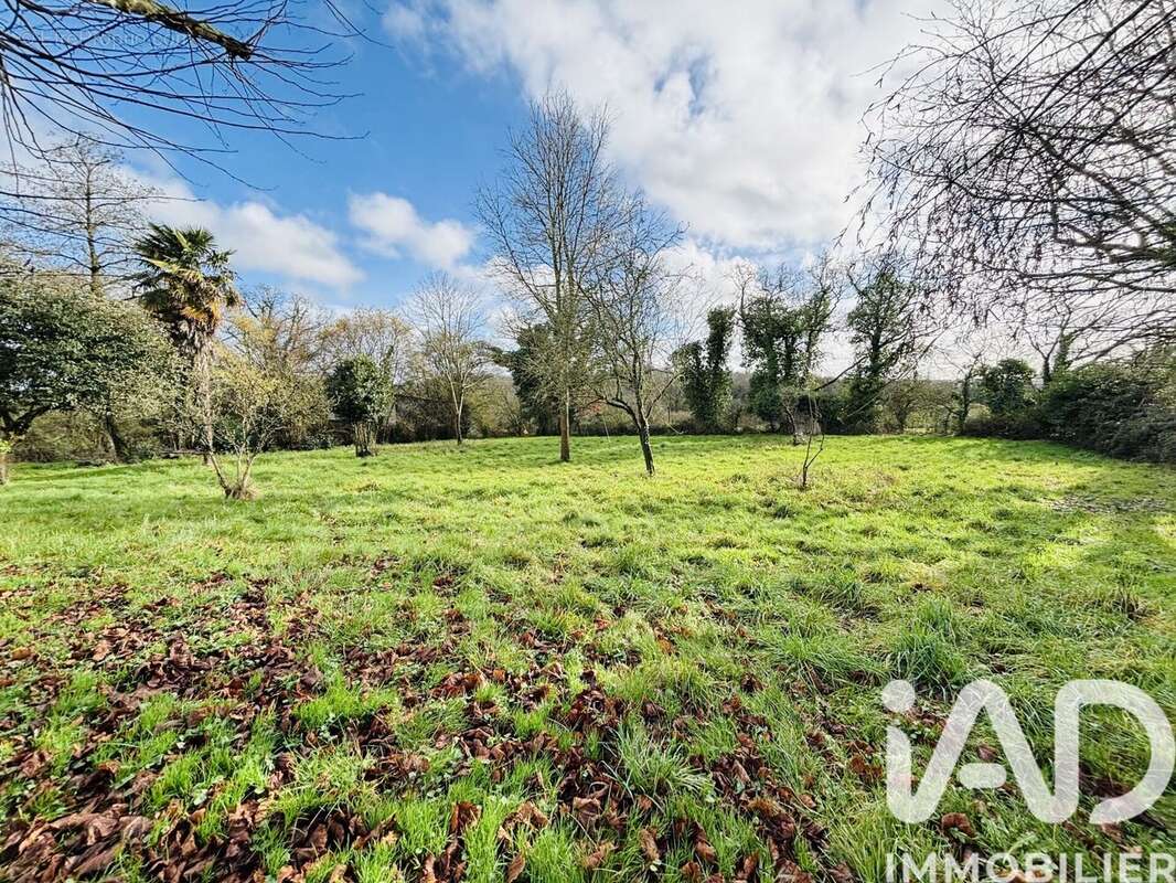 Photo 2 - Maison à ROUGE