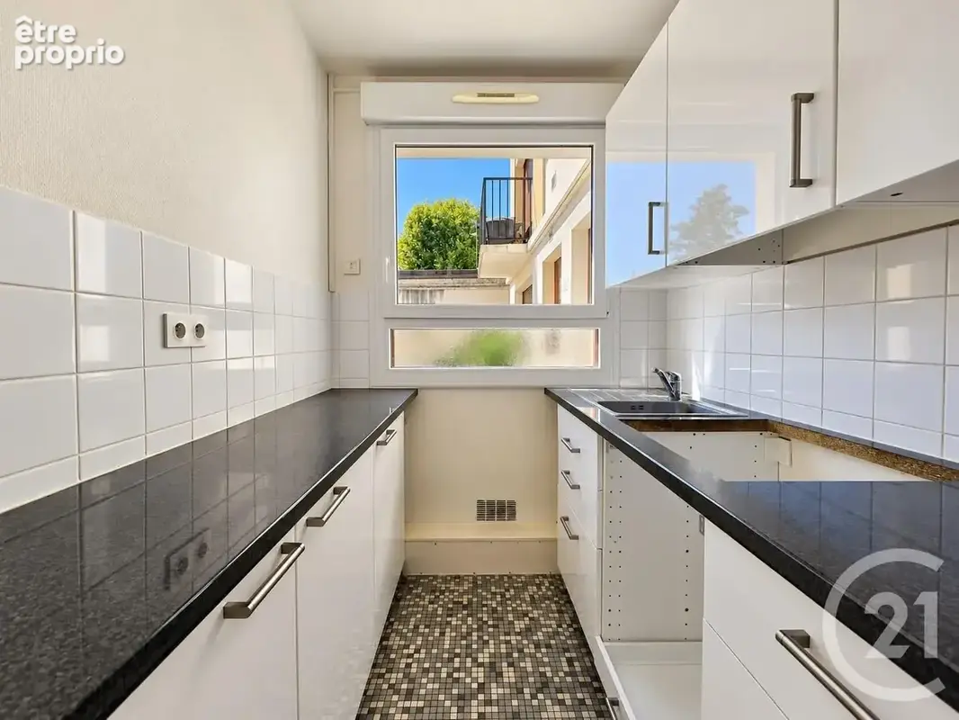 Appartement 44 m² à Saint-Maur-Des-Fosses  - photo 5