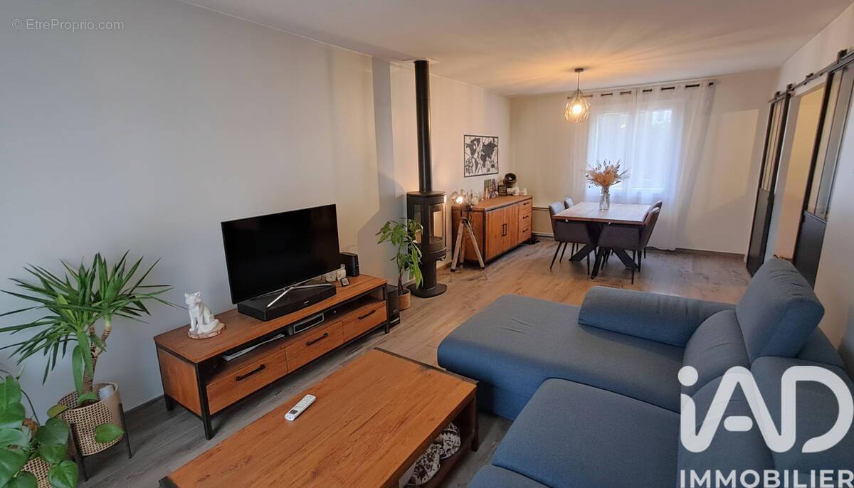 Photo 1 - Maison à BURES-SUR-YVETTE