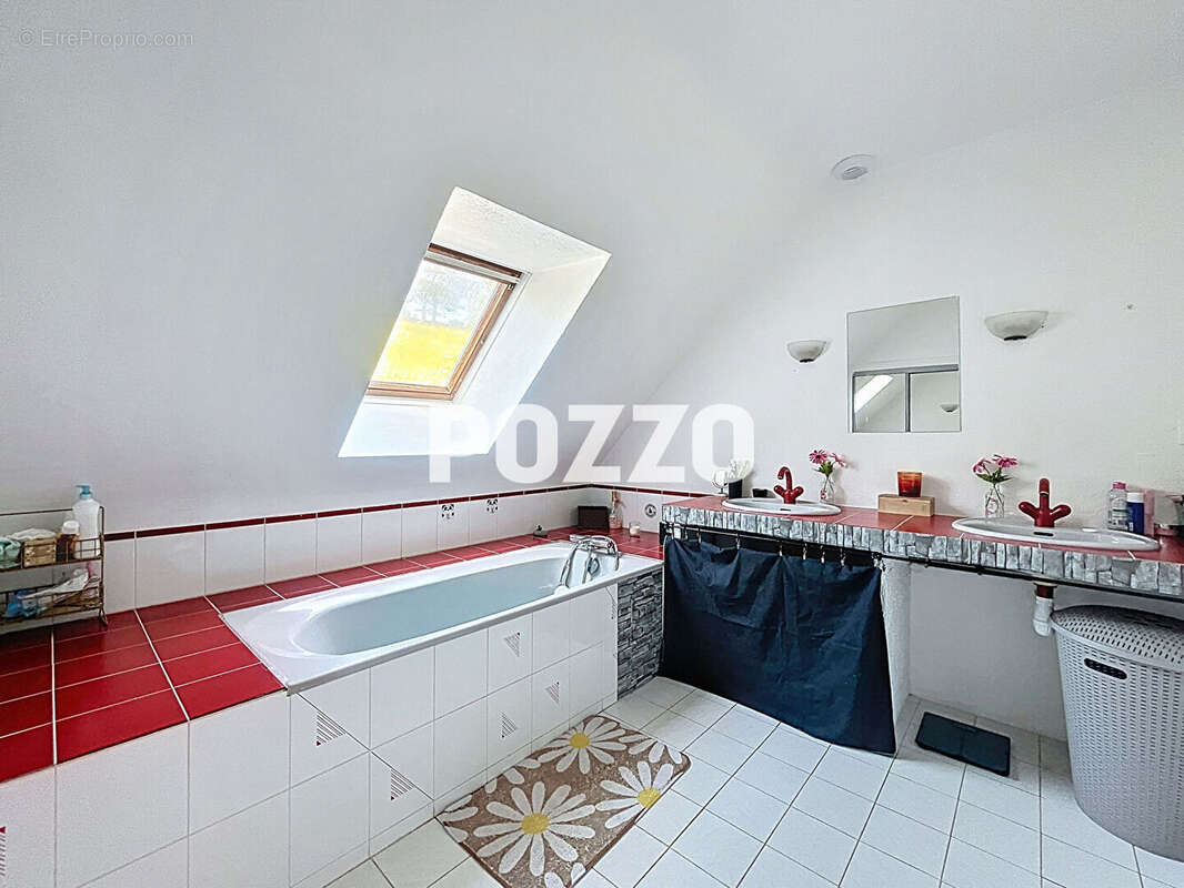 Maison à JUVIGNY-LE-TERTRE