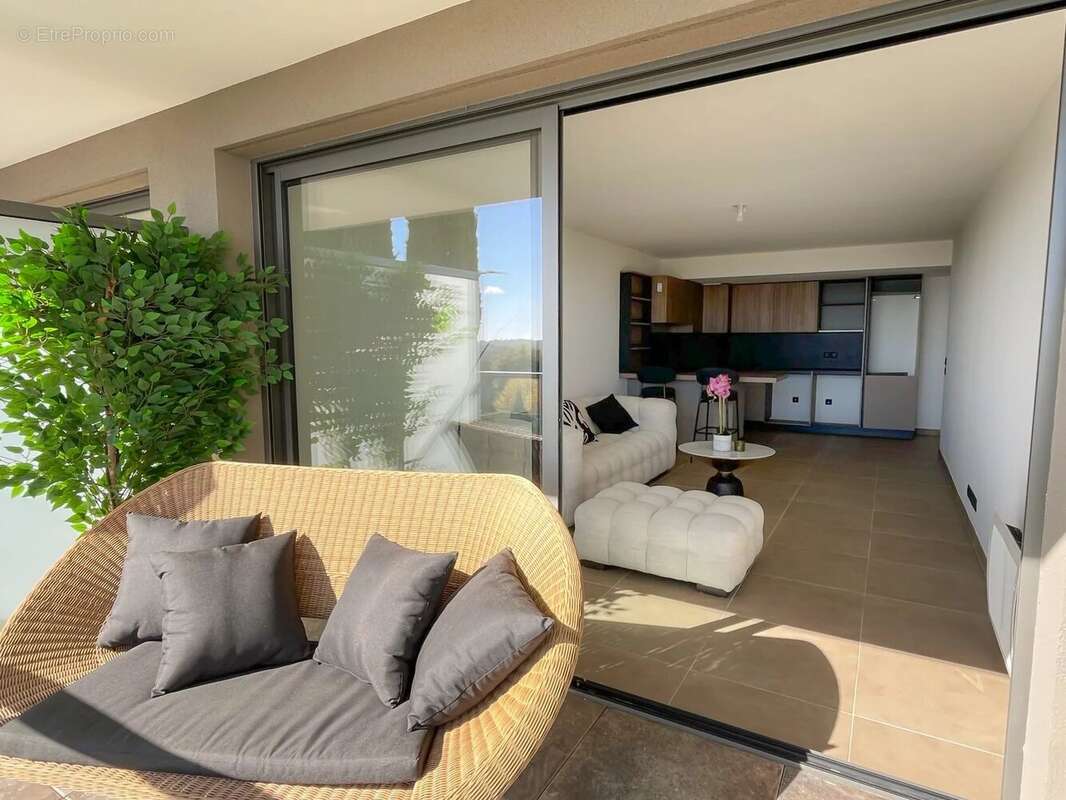 Appartement à VENCE