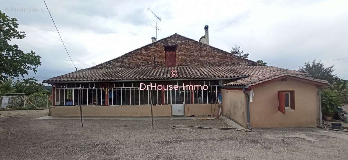 Maison à SEYCHES