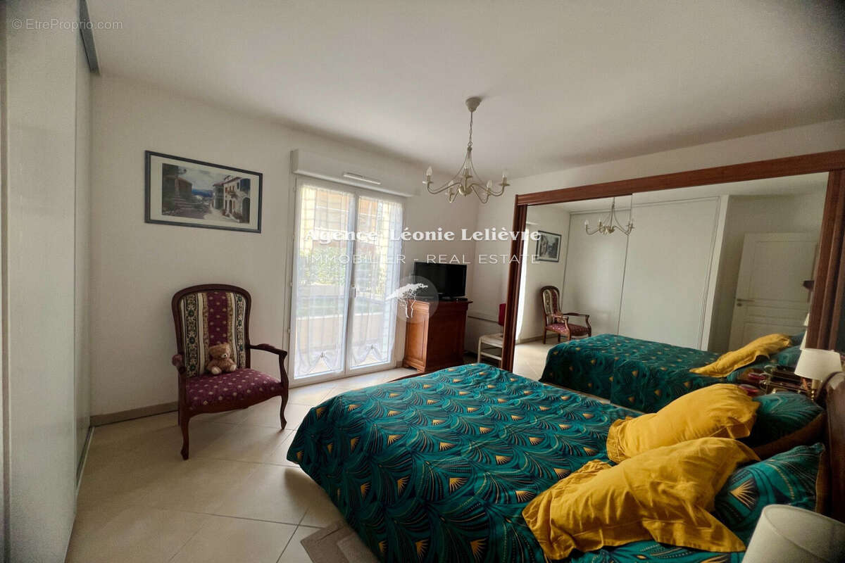 Appartement à LES ISSAMBRES