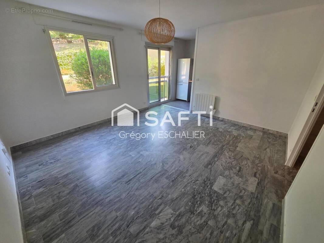 Photo 1 - Appartement à MANDELIEU-LA-NAPOULE