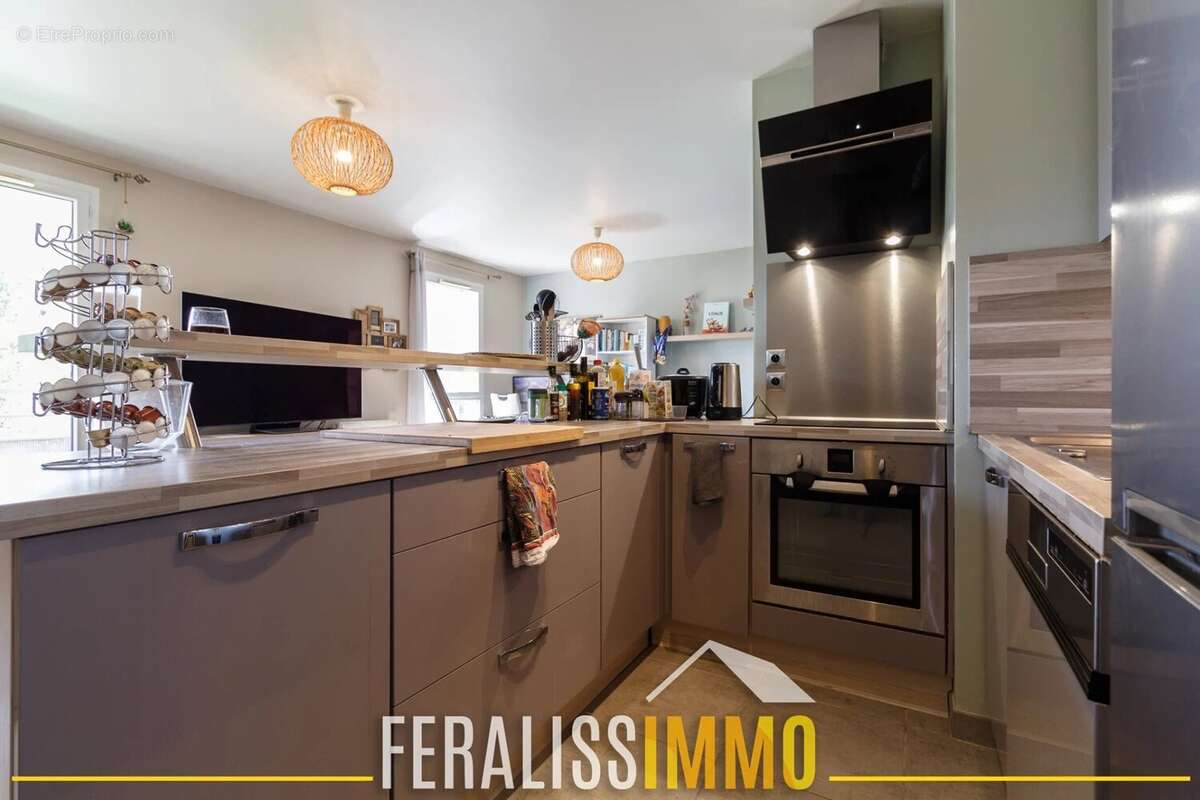 Grand F2 avec extérieur dans immeuble de 2009 ! - photo 5