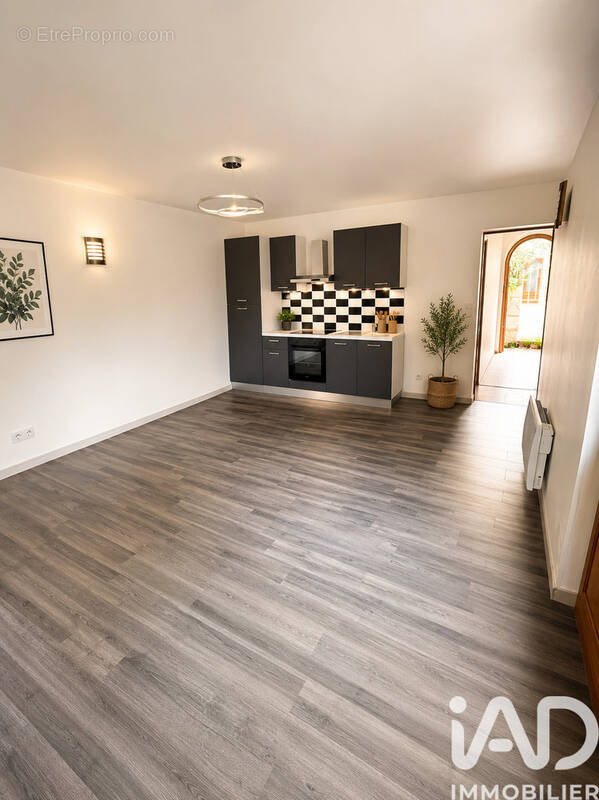 Photo 1 - Appartement à SAINT-MAXIMIN