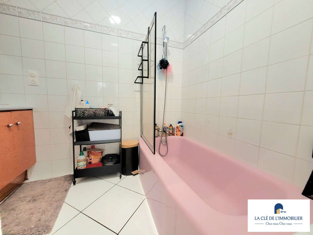 Appartement 67 m² à Quimper  - photo 7