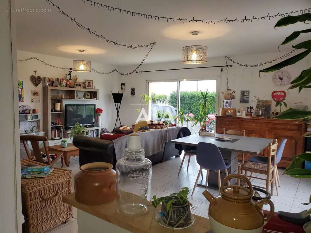 Maison à TAIZE-AIZIE