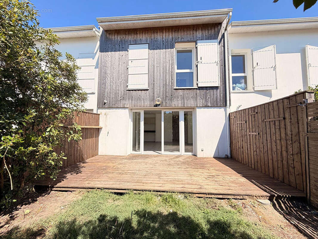 Maison T5 en duplex avec garage et jardinet à vendre à Gujan-Mestras - photo 17